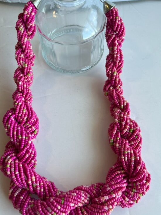 unknown Jewelry - Pink seed beads bohemian necklace.